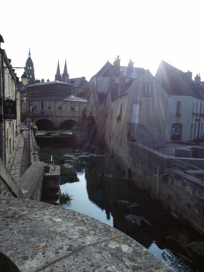 L'Aure Bleue Apartamento Bayeux Exterior foto